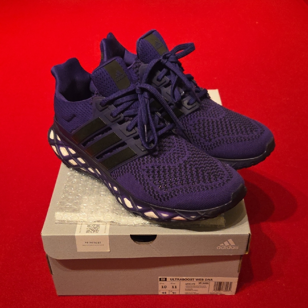Mens size 10 Adidas Ultraboost Web DNA Athletic shoes